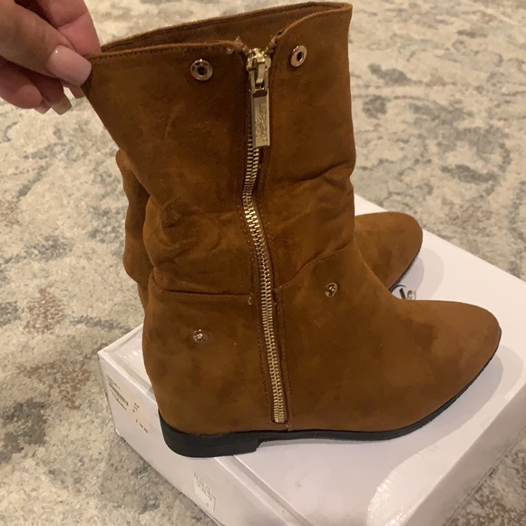 Reflection flat suede boots size 8 - Picture 6 of 6